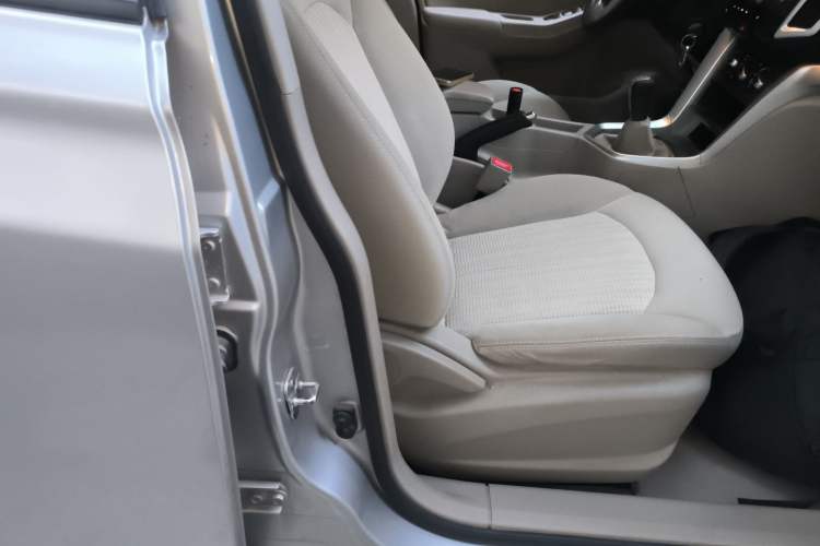 Used Venucia T70 2015 1.6L Manual Ruixing Edition