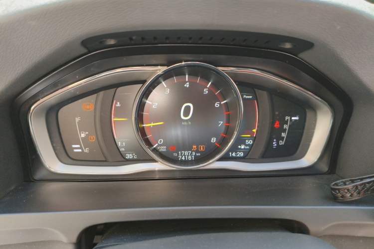 Used Volvo S60 2017 S60L T4 Smart Range Edition
