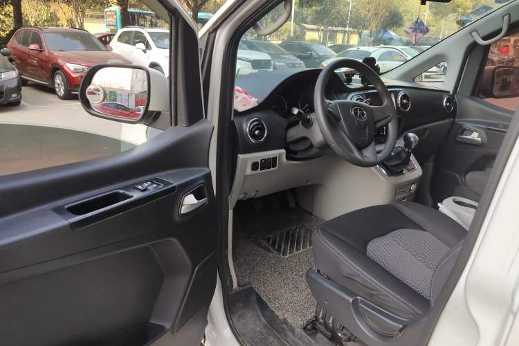 Used JAC Refine M3 2016 IKEA Edition 1.6L Luxury Smart Model
