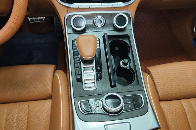 Used Hongqi H9 2023 2.0T Smart Connect Flagship Edition
