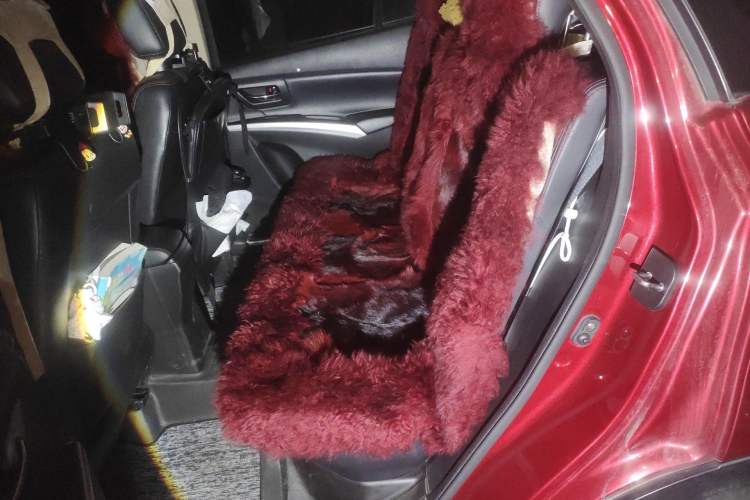 Used Suzuki S-Cross 2014 1.6L CVT Two-Wheel Drive Elite Version Left Rear Seat