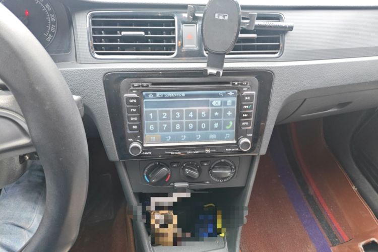 Used Skoda Rapid Spaceback 2014 1.6L Manual Enjoyment Edition Audio And AC Panel