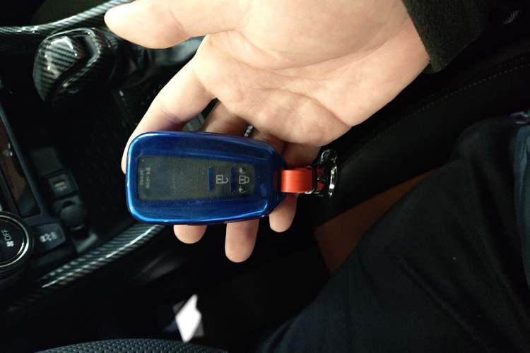 Used Toyota RAV4 2023 Dual-Motor 2.5L E-CVT Two-Wheel Drive Elite Edition
