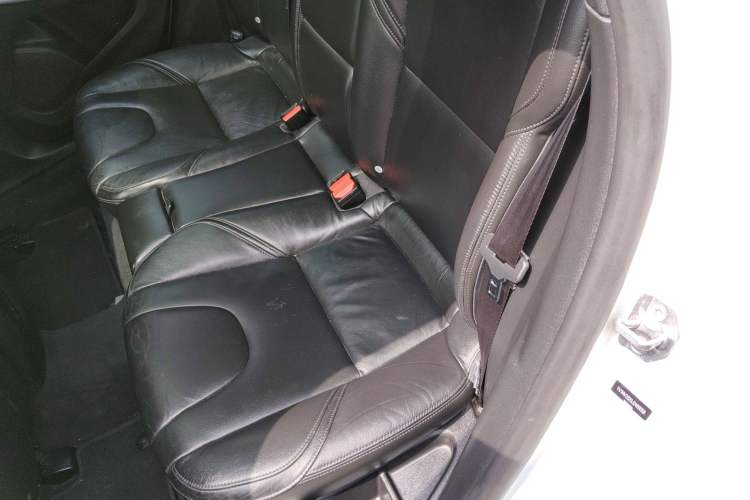 Used Volvo V40 2018 T3 Zhiyi Edition Left Rear Seat
