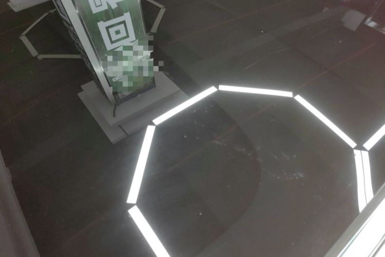 Used Hima AITO M8 2025 Extended-Range Ultra Version 53.4 kWh 6-Seater Edition Roof