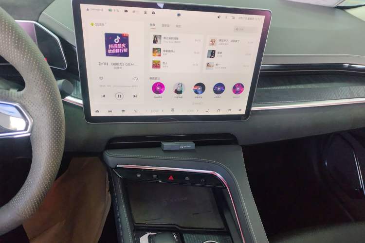 Used Zeekr 001 2022 Long-Range Dual-Motor WE Edition Audio And AC Panel