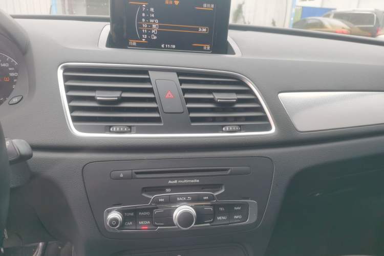 Used Audi Q3 2015 30 TFSI Comfort Model
