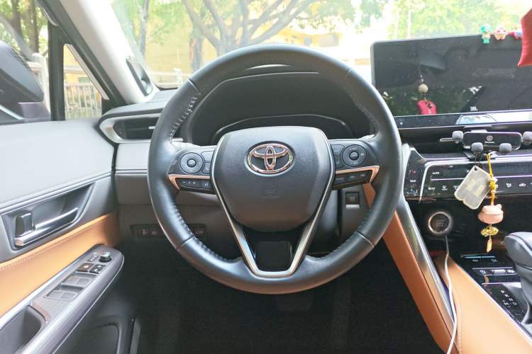 Used Toyota Venza 2023 2.0L CVT Two-Wheel Drive Prestige Version
