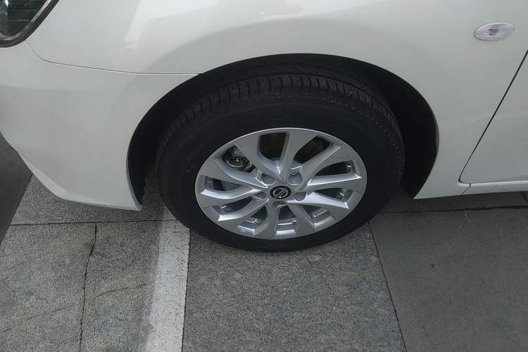 Used Nissan Sylphy 2024 Facelifted Three Classic 1.6XE CVT Comfort Edition Left Front Wheel Hub