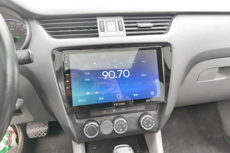 Used Skoda Octavia 2015 1.6L Automatic Yijun Edition