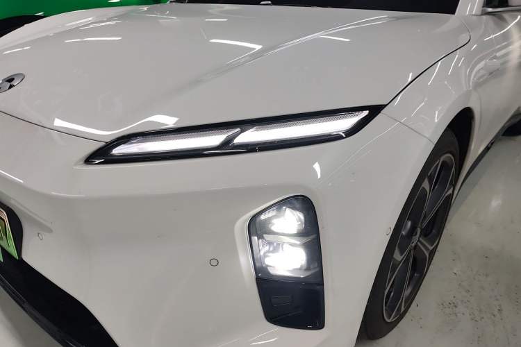 Used Nio ET5T 2025 75 kWh Touring Left Front Headlight