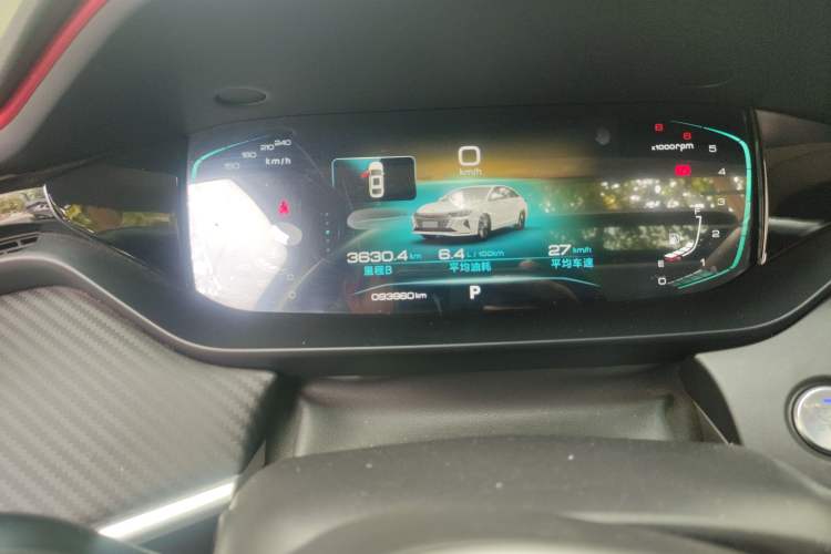 Used Dongfeng Aeolus Yixuan MAX 2021 1.5T Super-Powered Dad Edition Odometer Close Up