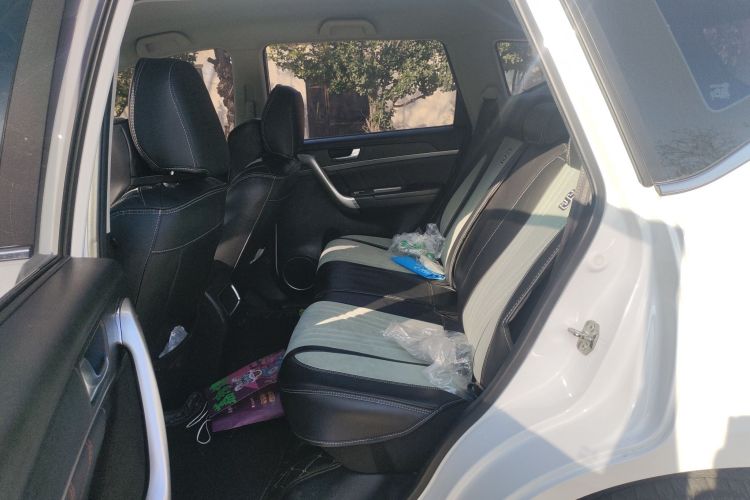 Used Haval M6 2017 1.5T Automatic Two-Wheel Drive Urban Model
