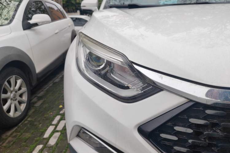 Used JAC Group Refine S4 2019 1.6L CVT Superior Edition Right Front Headlight