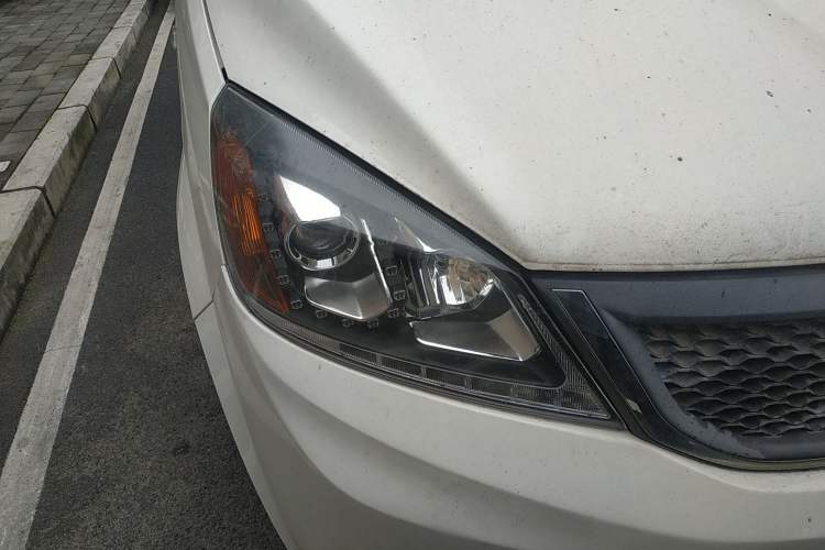 Used BAIC Changhe M50S 2015 1.5L facelift economy class DAM15DL