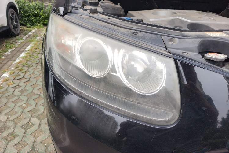 Used Hyundai Santa Fe Classic 2011 2.4 Comfort Edition 7-Seater Two-Wheel Drive