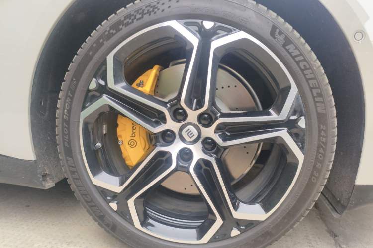 Used Xiaomi Auto SU7 2024 Rear-Drive Ultra-Long Range Advanced Pro-Level Intelligent Driving Version