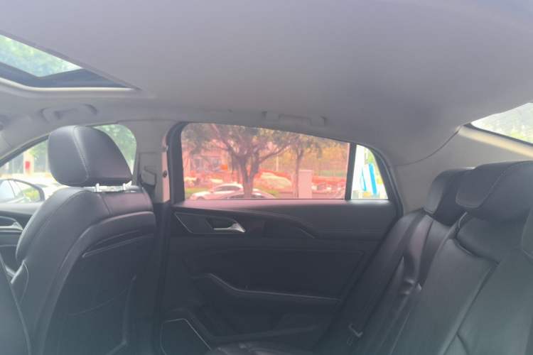 Used Hongqi H5 2019 30TD Dynamic Edition
