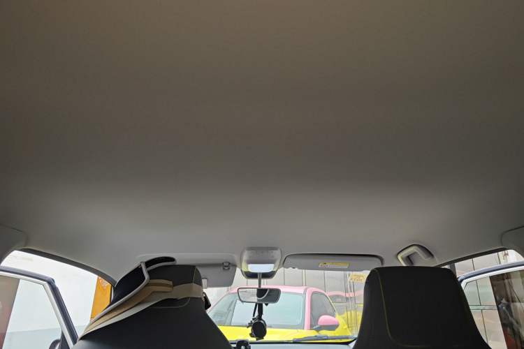 Used Baojun KiWi EV 2021 Artist Model Lithium Iron Phosphate
