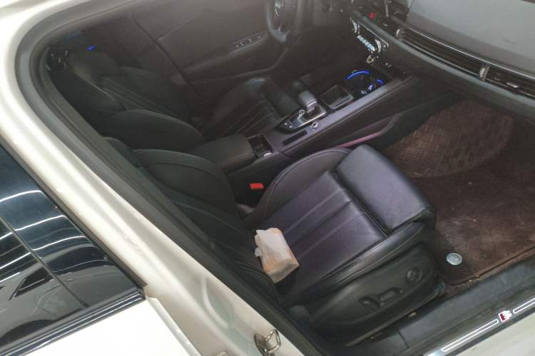 Used Audi A4L 2023 40 TFSI Luxury Dynamic Model