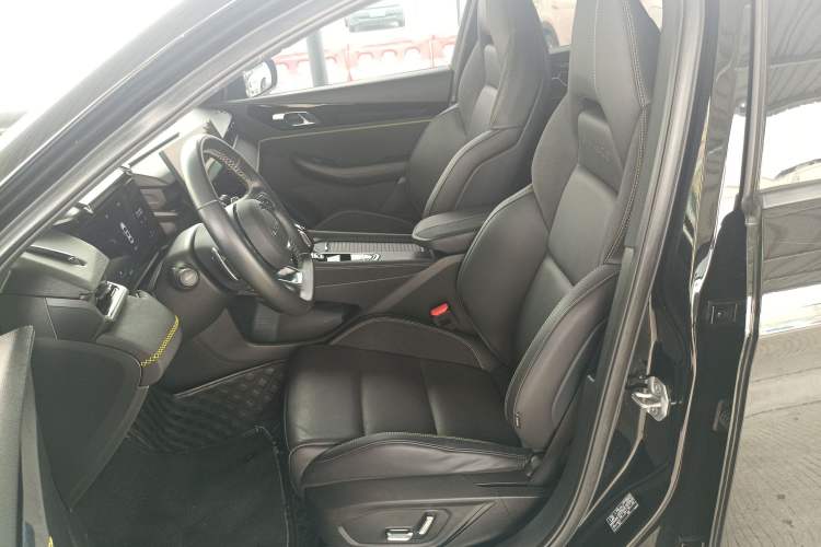 Used Lynk & Co 03 2023 1.5TD DCT JingPro Left Front Seat