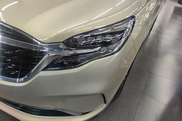 Used Buick GL8 2021 ES Land Cruiser 653T Luxury Edition Left Front Headlight