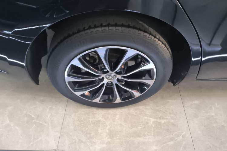 Used Toyota Avalon 2022 Dual-Engine 2.5L Luxury Edition
