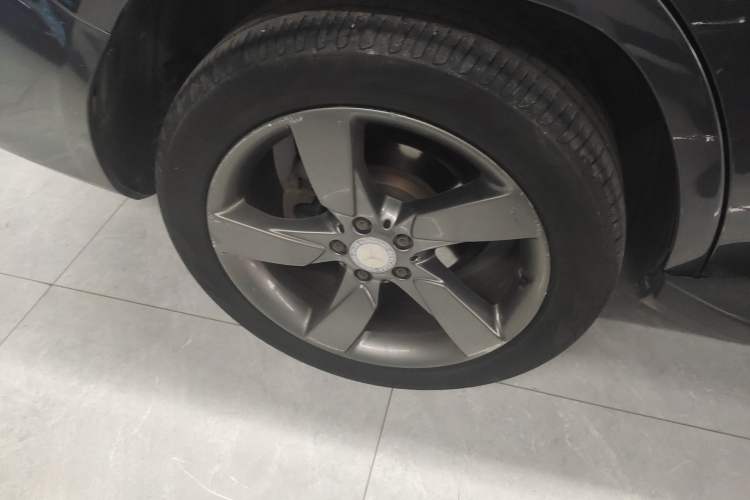 Used Mercedes-Benz GLK-Class 2013 GLK 300 4MATIC Dynamic Sunroof Model