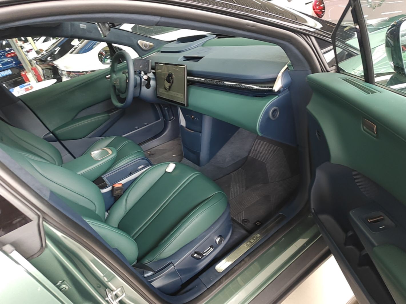 Zeekr X 2023 Rear-Drive ME Version 5 Seats — снимка 19