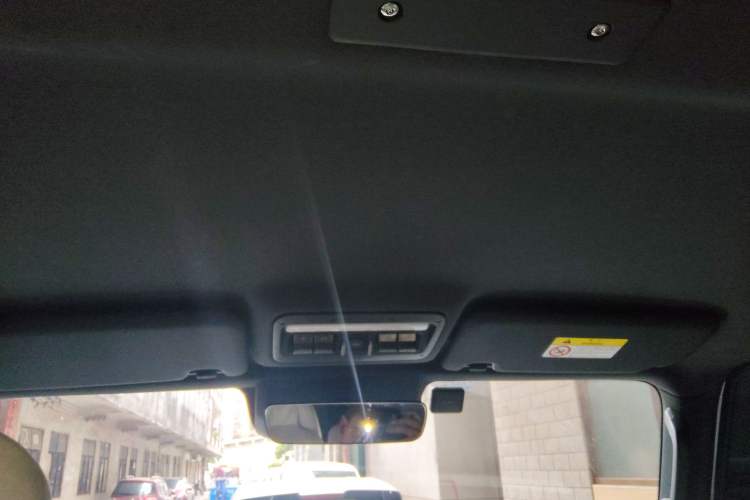 Used iCAR V23 2025 501 Four-Wheel Drive Advanced Version Headliner