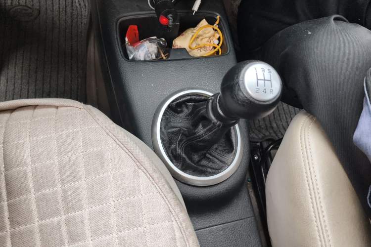 Used Suzuki SX4 2011 Hatchback 1.6L Manual Dynamic Model Gear Lever