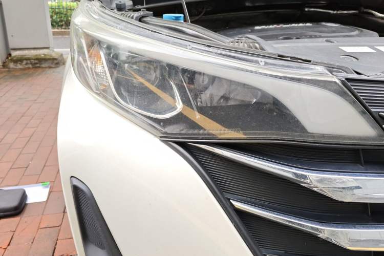 Used GAC Trumpchi M6 2019 270T Automatic Luxury Edition (7-seater) China V Standard Right Front Headlight