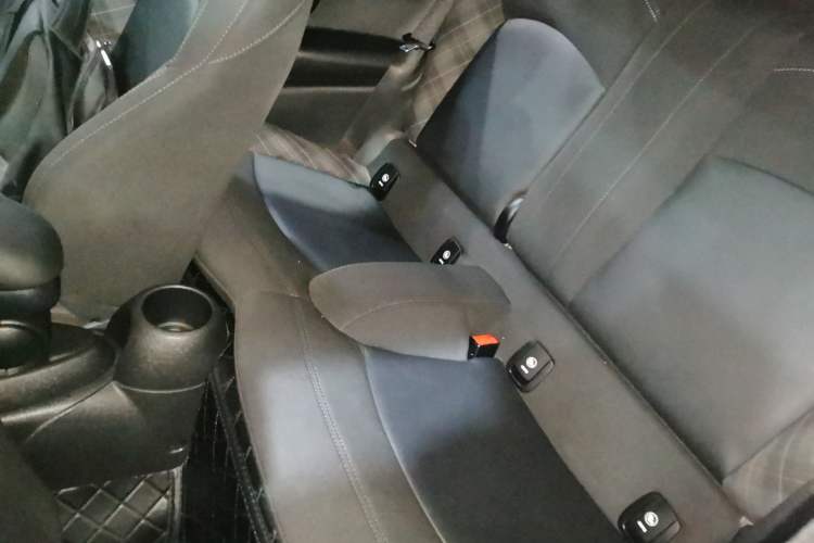 Used MINI 2019 1.5T COOPER Classic Edition