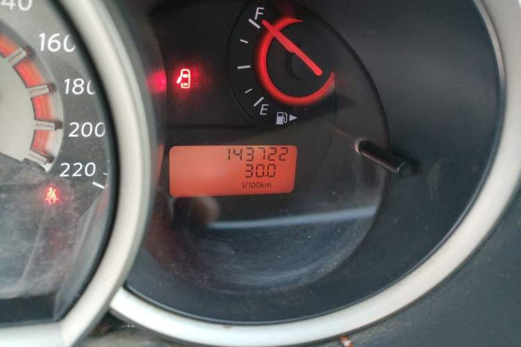 Used Nissan Sylphy 2012 Classic 1.6XE Manual Comfort Edition Odometer Close Up