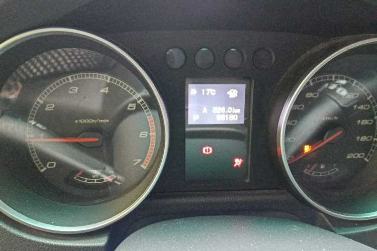 Used BAIC Off-Road BJ40 2016 40L 2.3T Automatic All-Wheel Drive Premium Edition Instrument Cluster