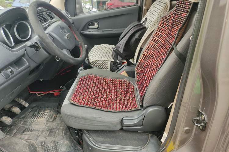 Used CHANGAN KAICHENG Ruixing M60 2020 1.5L Standard Version China VI Van with 5 Seats Equipped with DAM15KR Left Front Seat