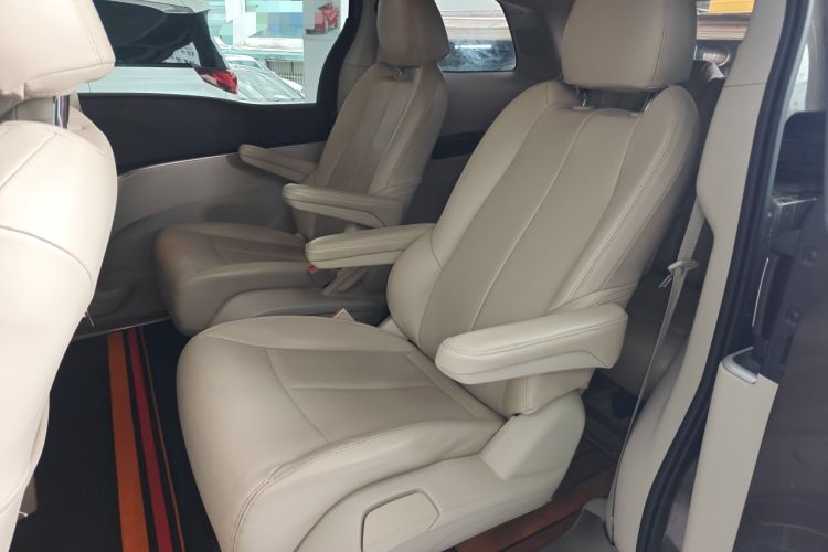 Used Buick GL8 2023 Land Executive Class Smart Enjoyment Model