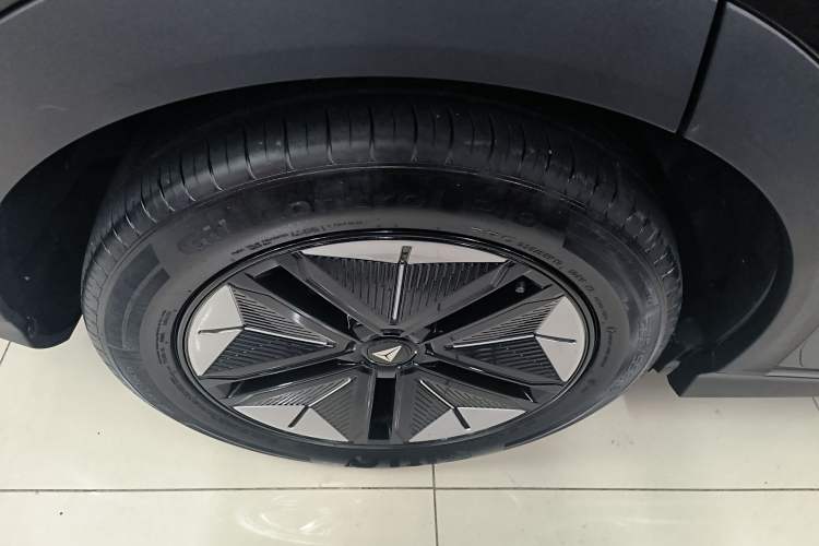 Used Deepal S07 2023 200Max Range-Extended Version
