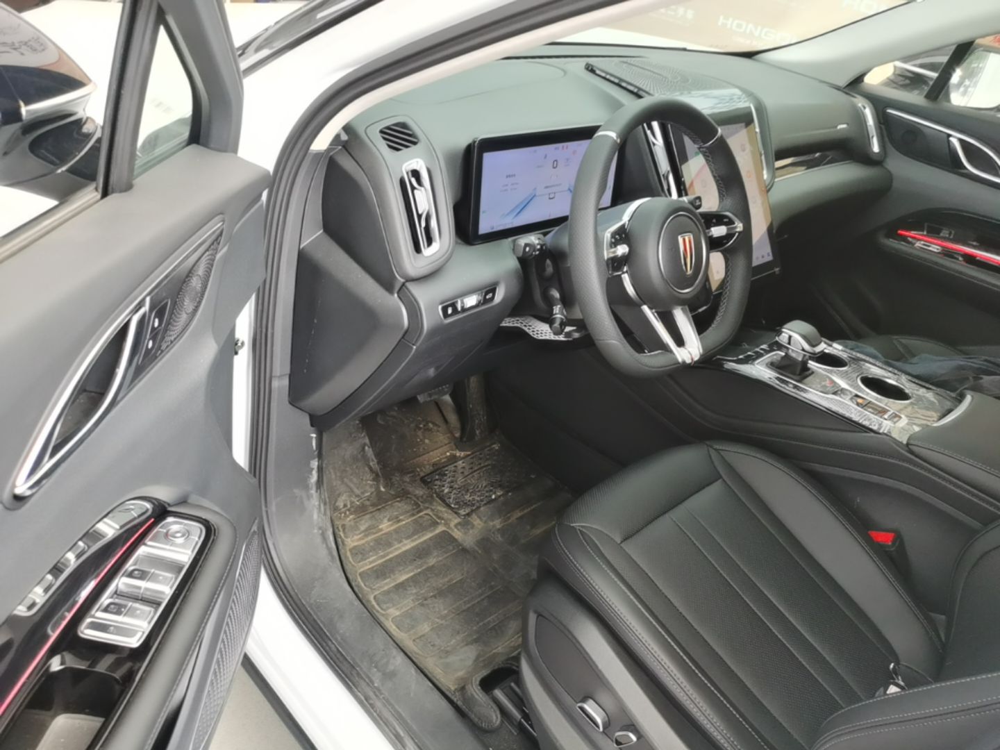 Hongqi HS3 PHEV 2024 PHEV 115km Jingwei Edition — снимка 18