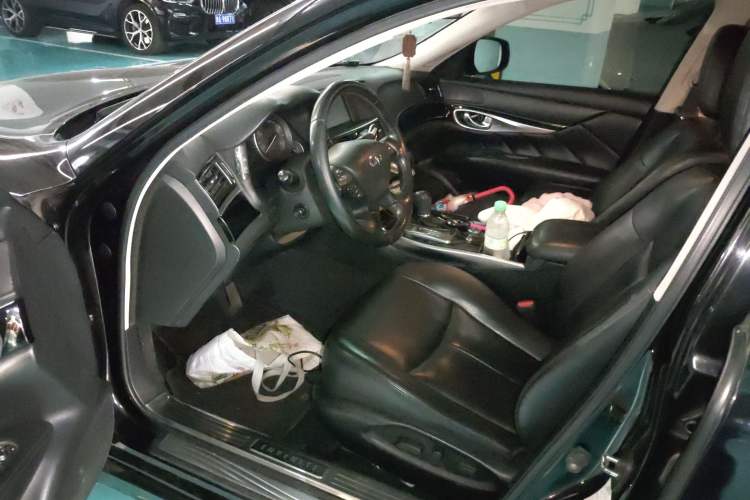 Used Infiniti Q70 2015 Q70L 2.5L Elite Edition
