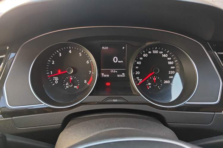 Used Volkswagen Magotan 2018 Facelift 330TSI DSG Luxury Model Instrument Cluster