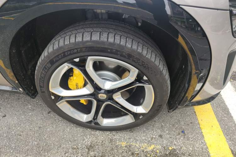 Used Xiaomi Auto YU7 2025 Ultra-Long Range All-Wheel Drive Pro Version
