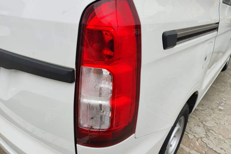 Used Wuling Hongguang V 2021 1.5L Jingqu Version LAR