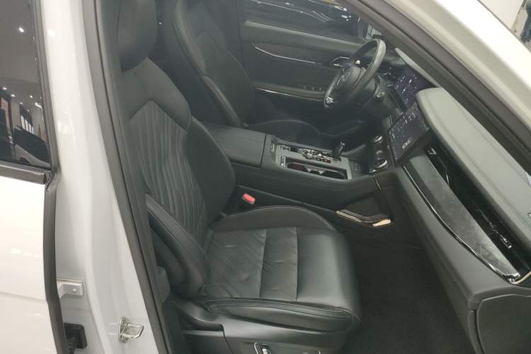 Used Lynk & Co 09 EM-P 2021 2.0T PHEV Halo Six-Seater