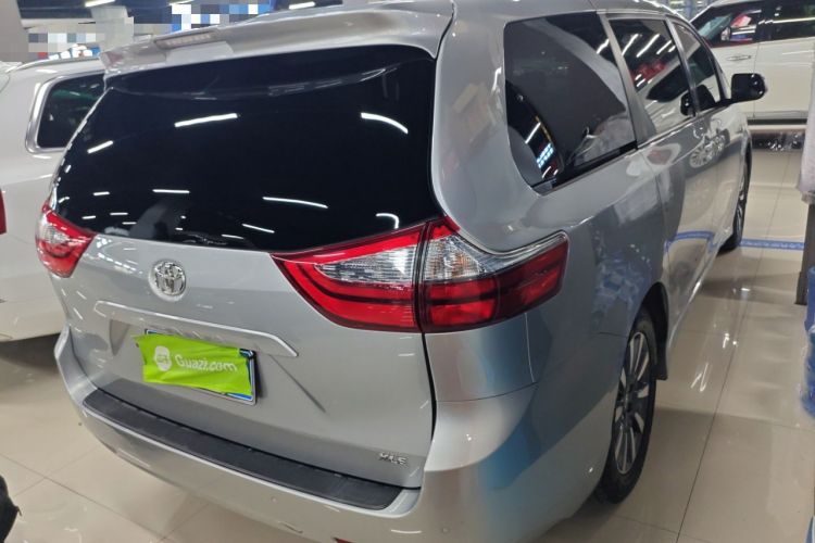 Used Toyota Sienna 2020 3.5L Two-Wheel Drive CE Trim 7-Seater Canadian Version