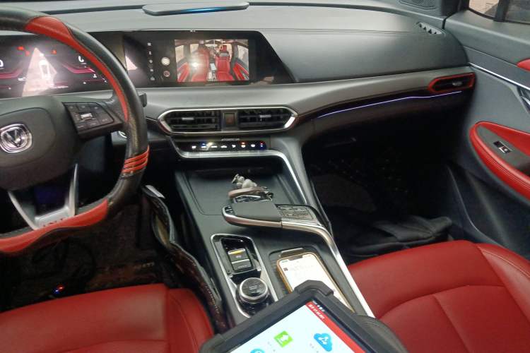 Used CHANGAN UNI-T 2020 1.5T Prestige Version
