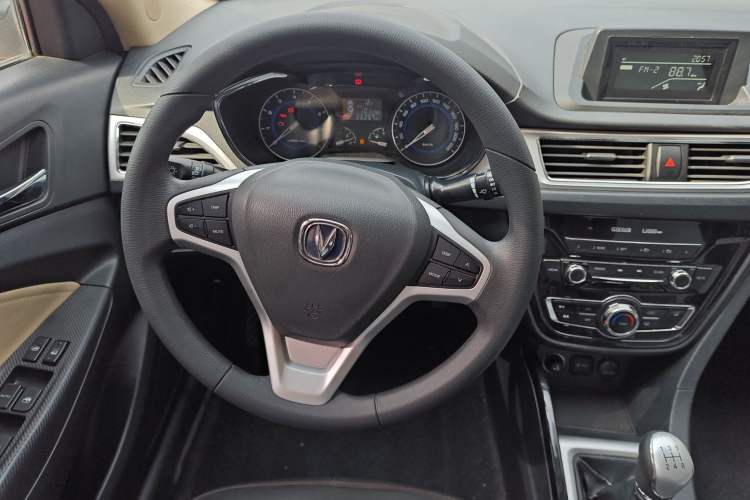 Used CHANGAN Alsvin V7 2015 1.6L Manual LeShang Edition China IV