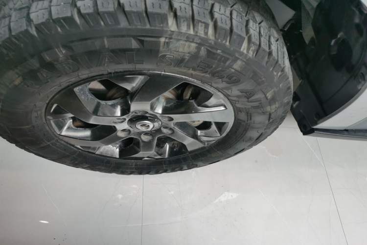 Used Great Wall Poer 2021 2.0T Commercial Version Automatic Diesel Two-Wheel Drive Elite Trim with Long Bed – GW4D20M Left Front Wheel Hub