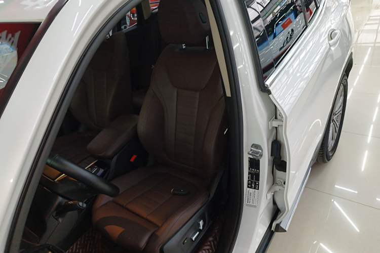 Used BMW X3 2018 xDrive28i Luxury Package China VI Emission Standard
