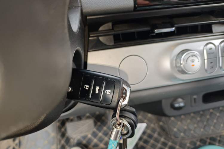 Used CHANGAN NEVO Lumin 2023 205km Xiangqin Version Interior 1